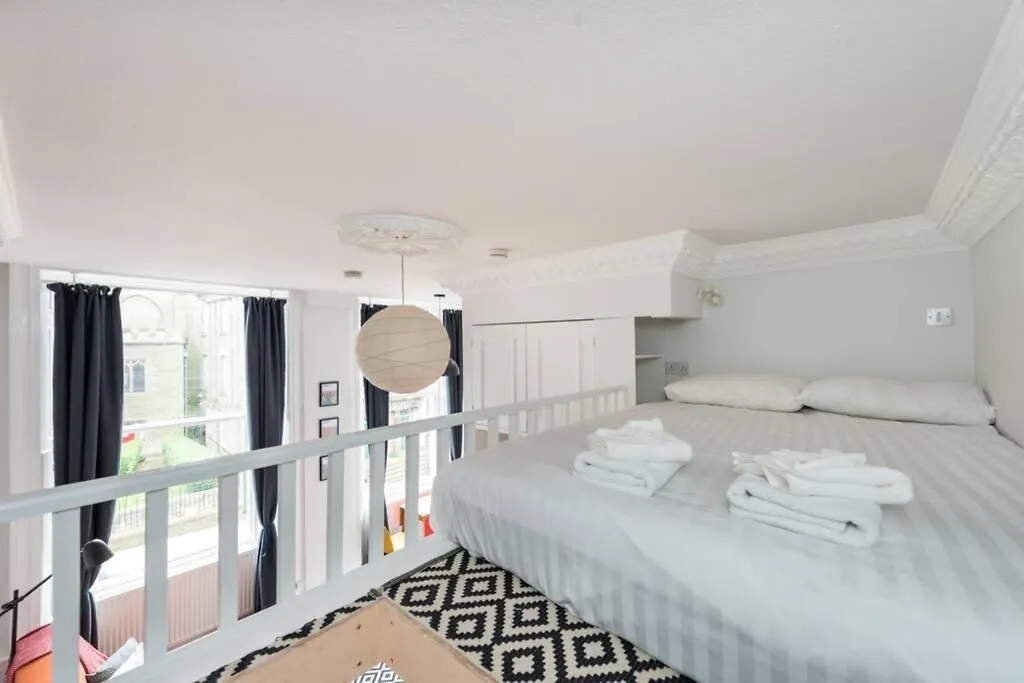 Newly Refurbished City Centre Chic Pad Edimburgo 0*,